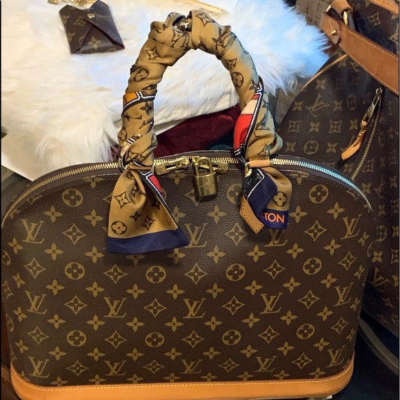 🌸  2X HP LV Limited Edition “Lock it” Bandeau - Picture 10 of 15